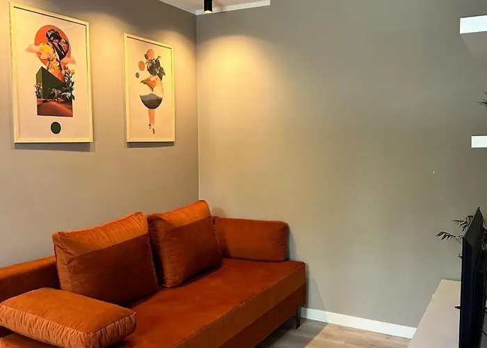 Malczewskiego 11 アパート