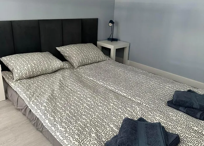 Malczewskiego 11 アパート